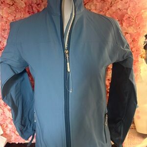 Cloudveil Womens Blue Phelps Cyclone SoftShell Primaloft Jacket Size Medium NWOT